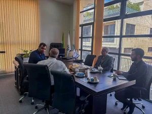 بازدید رئیس پلیس پیشگیری فرماندهی انتظامی از شرکت پردازش هوشمند زمرد